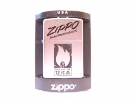 Mechero Zippo Windproof.