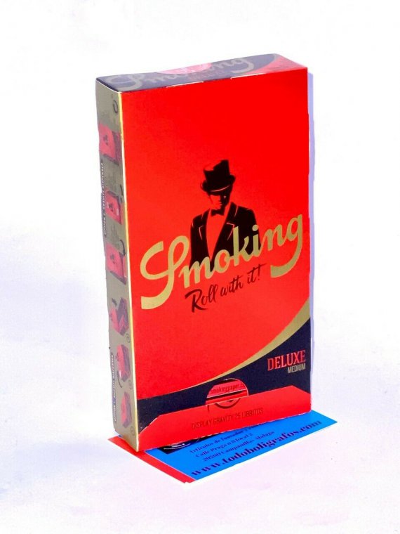 1 Caja con 25 libritos de papel Smoking de Luxe.